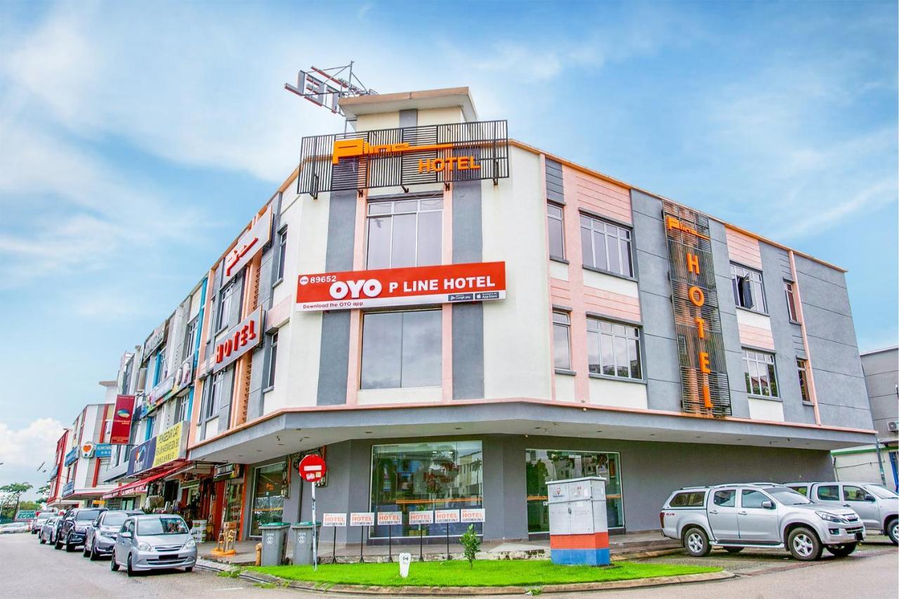 Oyo 89652 P Line Hotel Τζόχορ Μπάχρου Εξωτερικό φωτογραφία